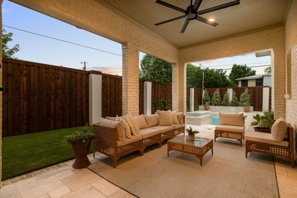 110-web-or-mls-4423_San_Carlos_Dr_Dallas-106