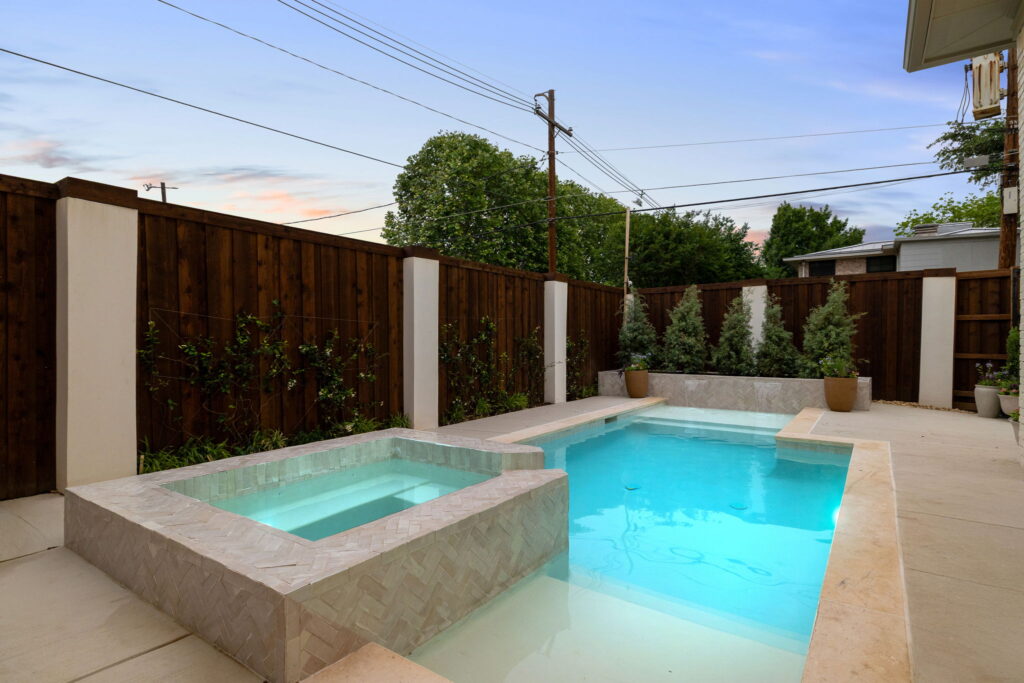 111-web-or-mls-4423_San_Carlos_Dr_Dallas-107