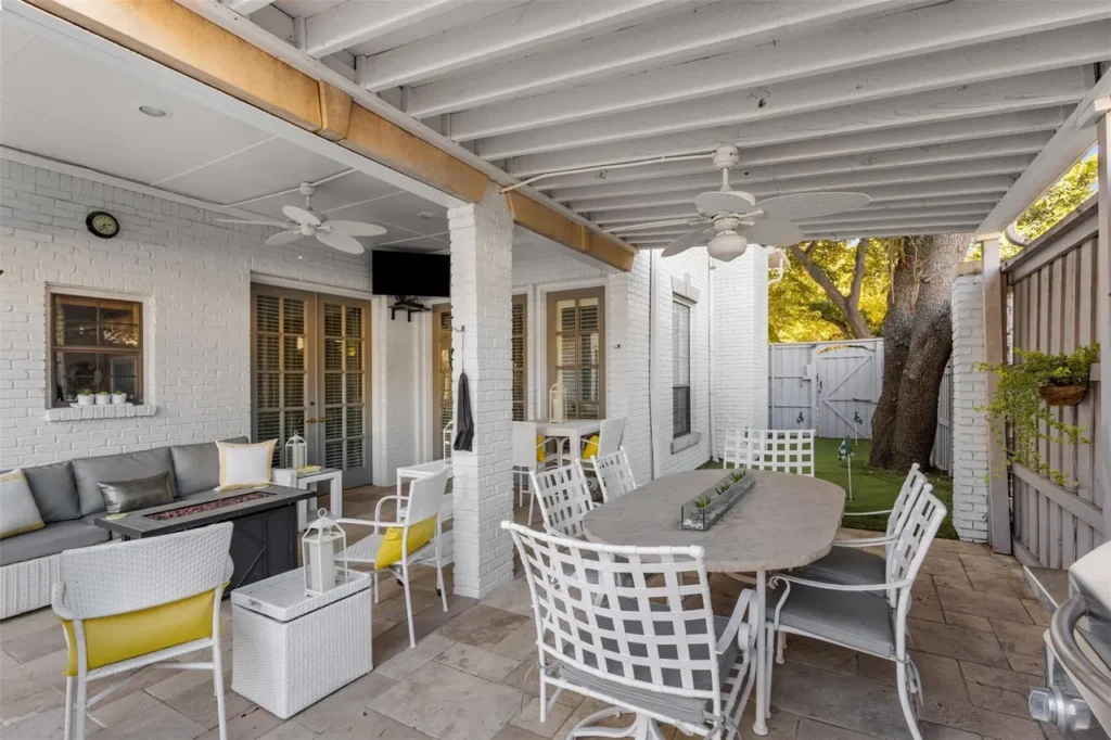15 Patio, tree view