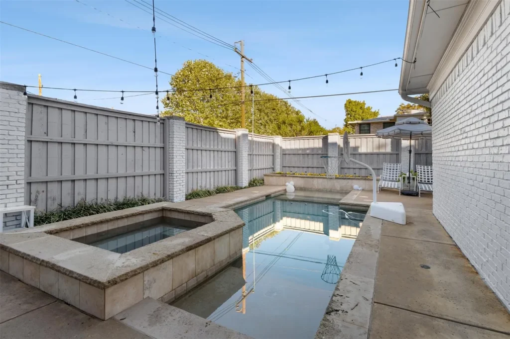15 Pool