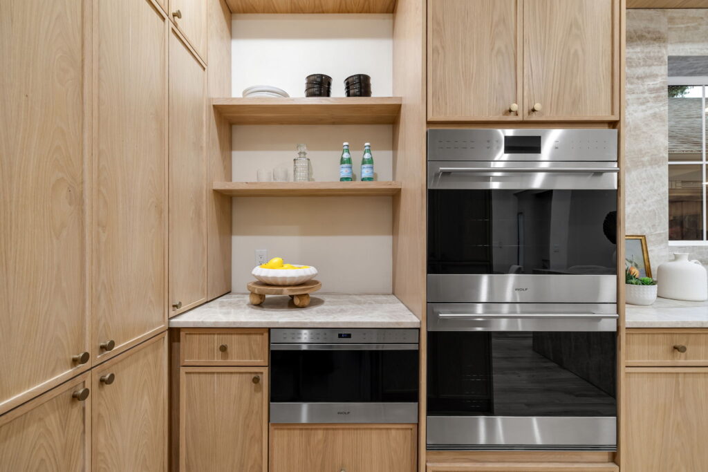 5A Kitchen, oven view