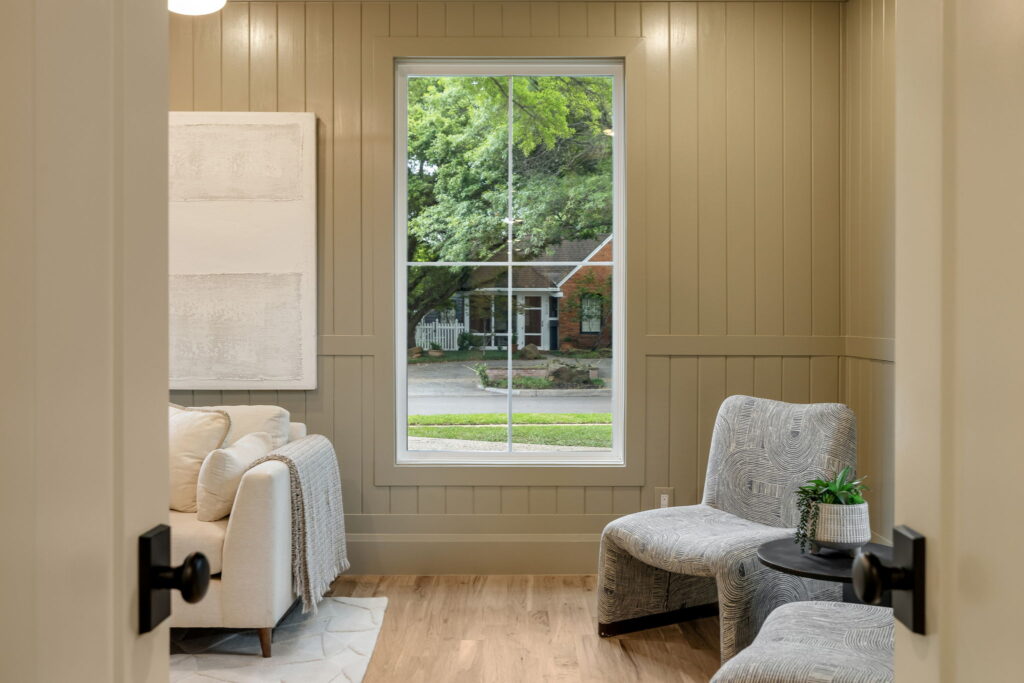 6 Living Room